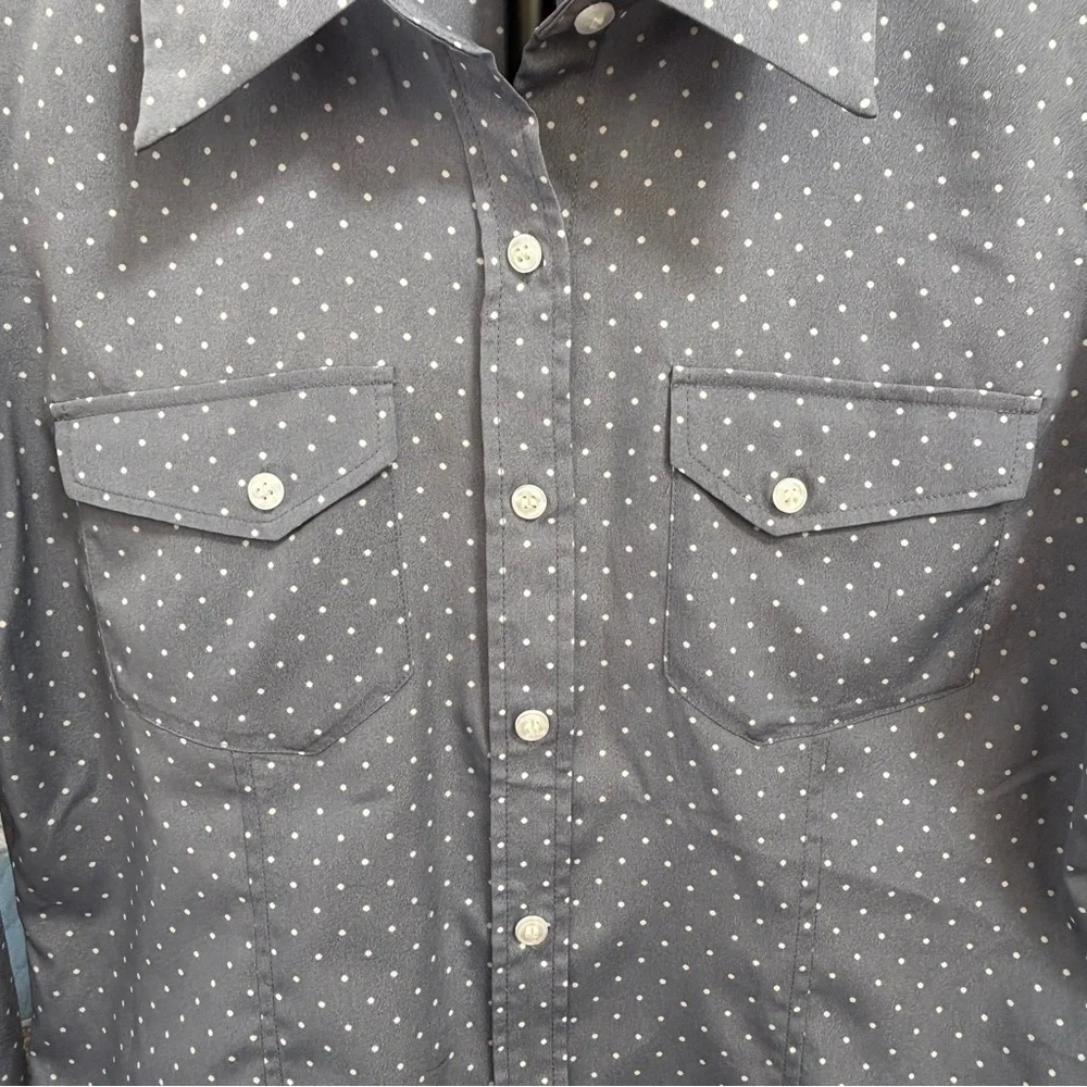 Pendleton Dusty Blue w/White Polka Dot Button-Up Shirt Women’s Size 8P - Picture 10 of 11